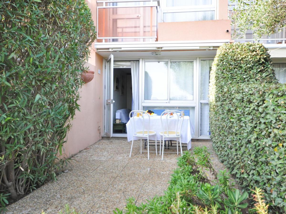 Apartment Les Jardins De La Mer-2 By Interhome Cavalaire-sur-Mer Exteriér fotografie